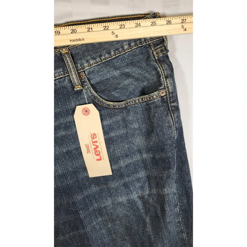 Levis levis 559